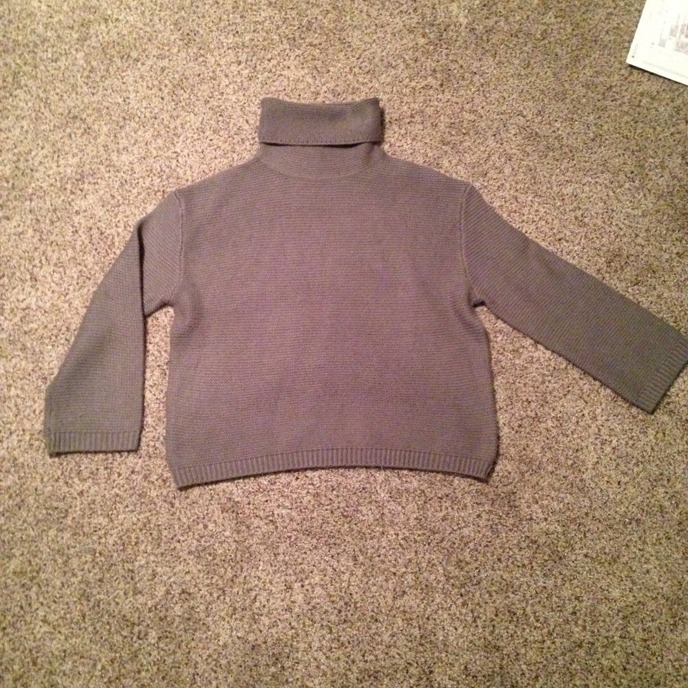 Grey sweater for women